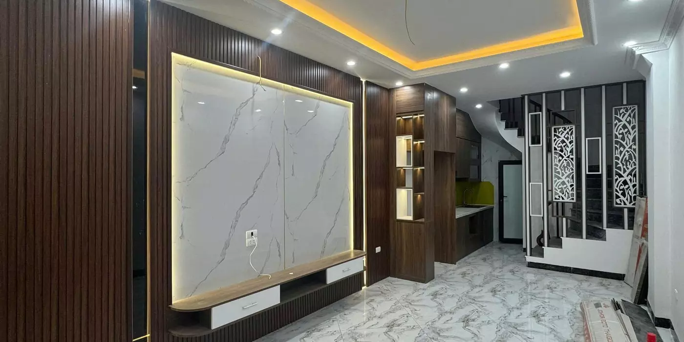 NHÀ MỚI - XÁCH VALI VỀ Ở NGAY - KHU VỰC VIP ĐỐNG ĐA
