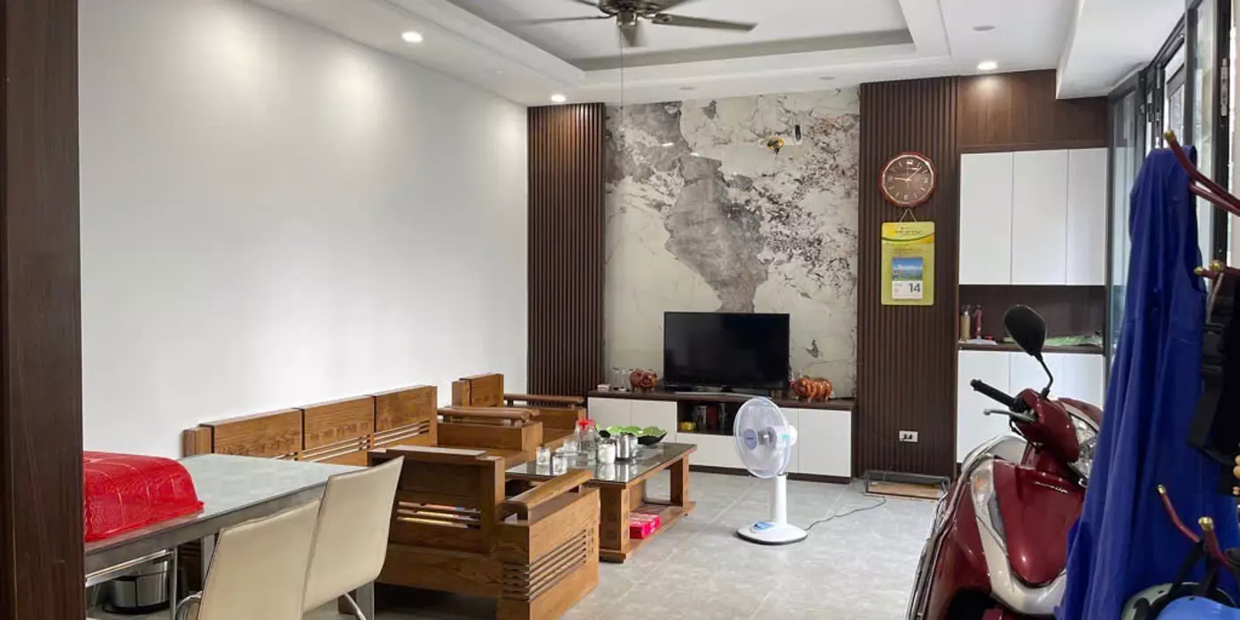 BÁN NHÀ SIÊU ĐẸP  Phố Trạm – Long Biên - DT 50m 5 TẦNG HƠN 7tỷ