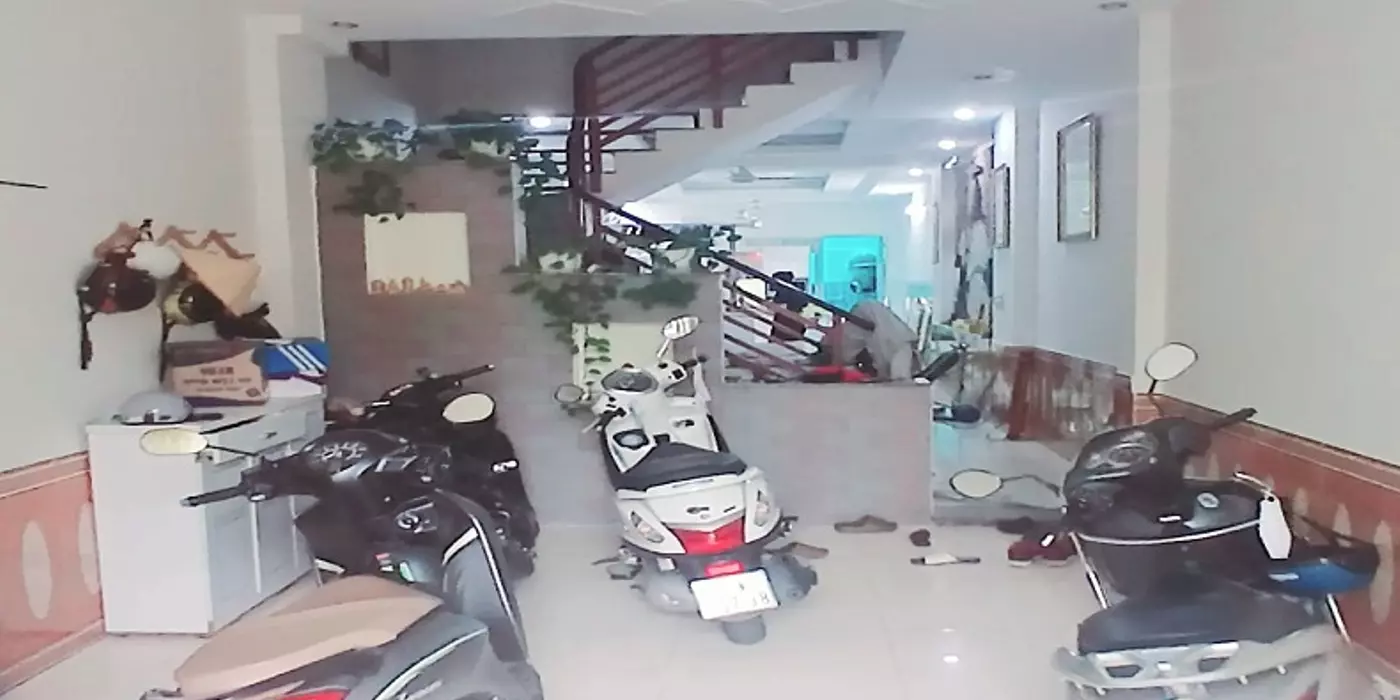 Xe ngủ trong nhà Quang Trung, P10, Gò Vấp, 79m2, 4 tầng, 4PN, giá rẻ