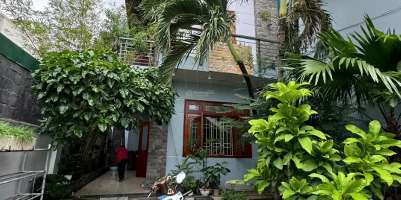 Bán gấp nhà 1trệt1 lầu phường Phước Long DT 78,6m2 full thổ cư, vị trí đẹp gần biển giá 50tr/m2 TL