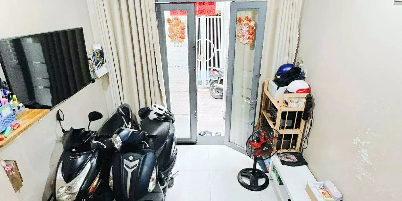 SÁT MẶT TIỀN ĐOÀN VĂN BƠ 
DIỆN TÍCH SD 124 M2 CHỈ 3 TỶ Q4