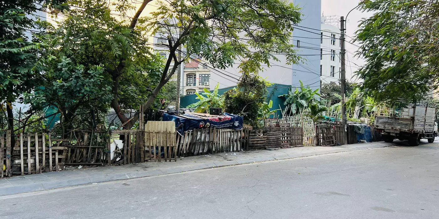 đất đẹp lô góc Cổ Linh-Long Biên, 90m, mặt tiền 17m, vỉa hè, 4 ôtô tránh