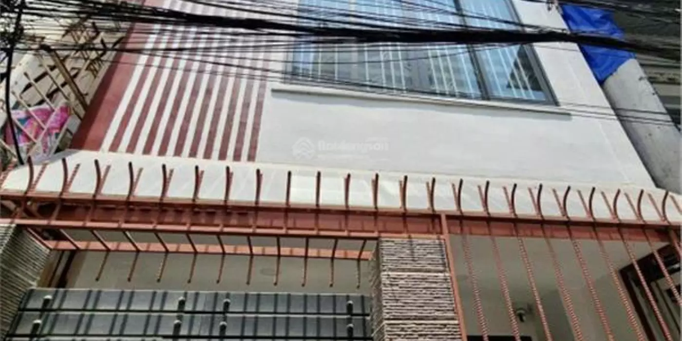 Bán nhà mới xây 3 tầng (Full nội thất) đường Thống Nhất - TTTP Nha Trang. Sổ đỏ hoàn công