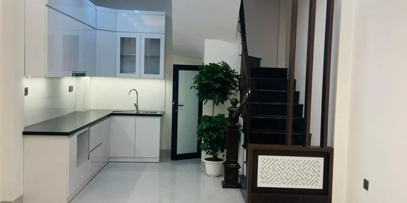 NHÀ YÊN HÒA 30M2X5T 7.6 TỶ -DÒNG TIỀN ĐỈNH - AN SINH TỐT