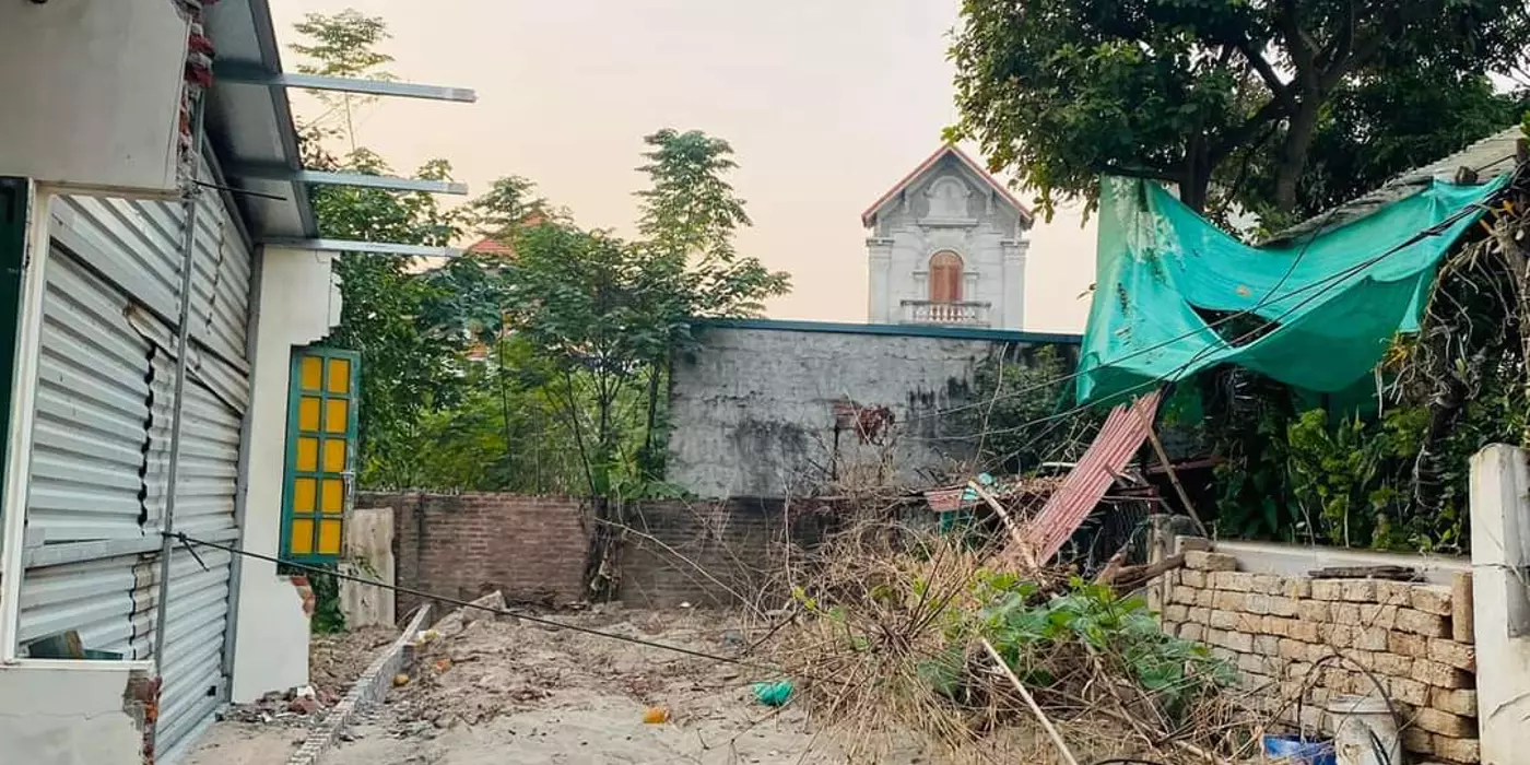 Bán gấp đất Cổ Nhuế ngõ ô tô 20m ô tô dừng đỗ  thông ra KĐT Resco, sổ đẹp  50m chỉ 3.5 tỷ