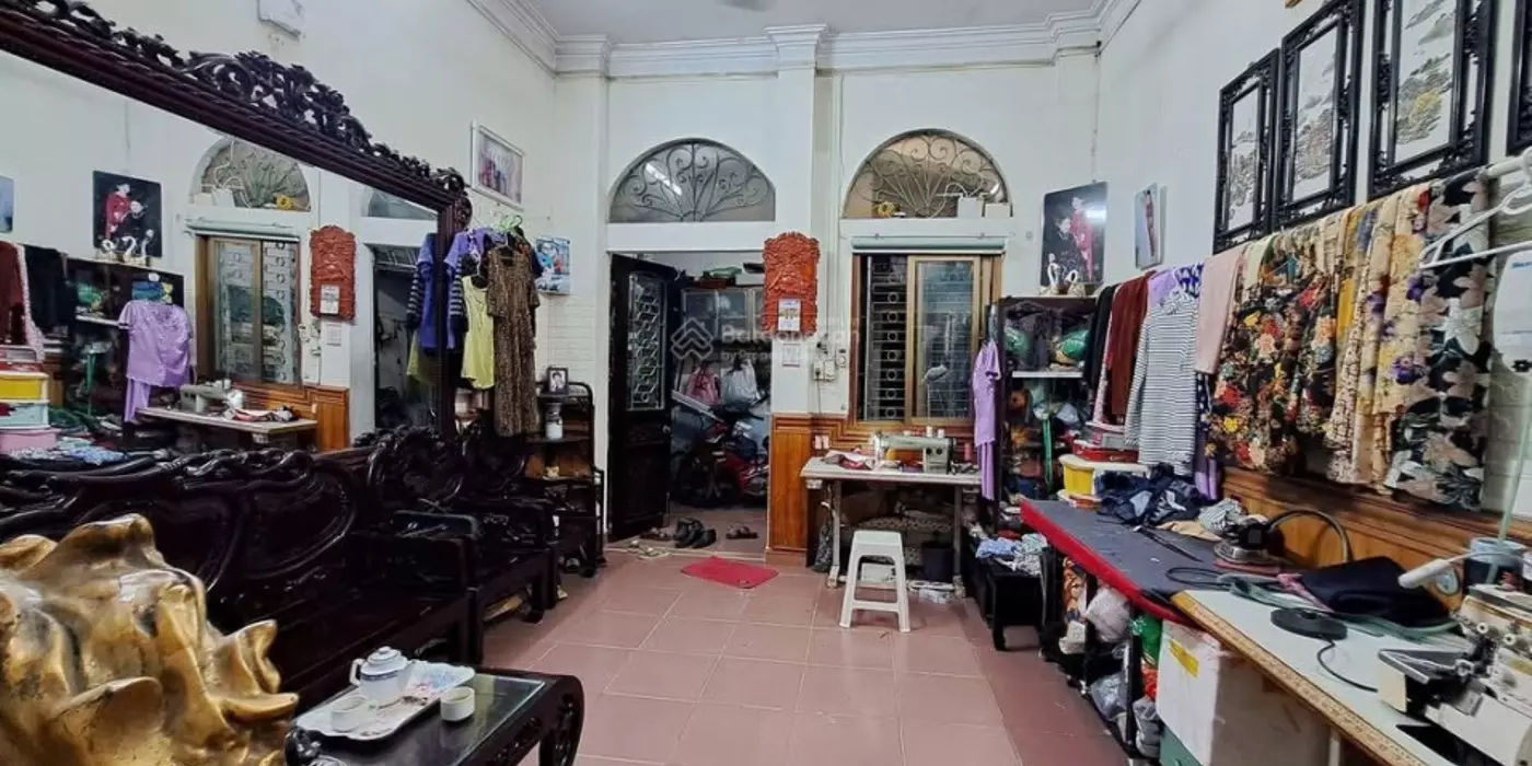 Ô TÔ ĐỖ CỬA HÀNG NÓNG NHANH KẺO HẾT TT THANH XUÂN S50m x 2 tầng x 6,x tỷ Nhà ở