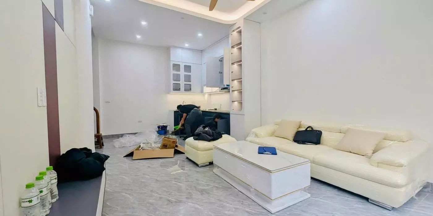 Bán nhà Phố Hào Nam_Hai mặt ngõ_Ngõ thông gần mặt phố_35mx4T_Giá: 7.68 Tỷ.