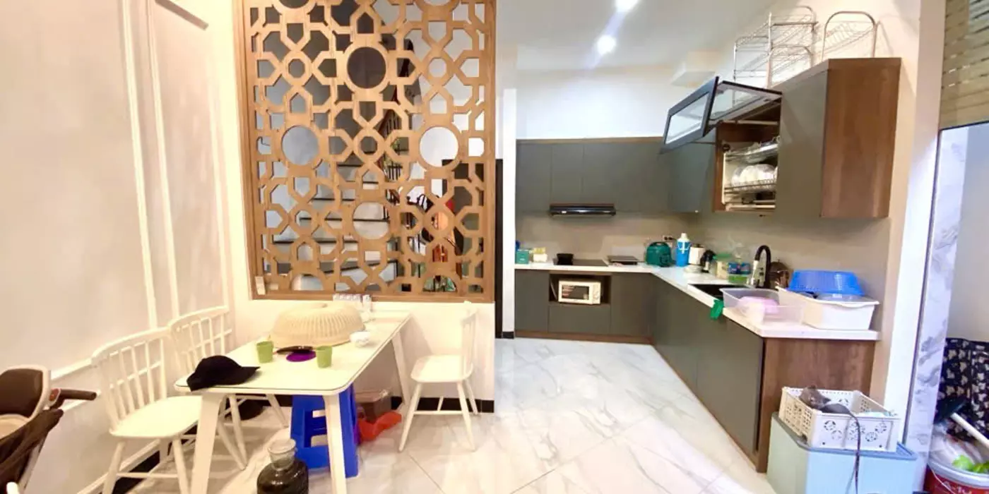 Bán nhà Phố Hào Nam_Tầm tiền siêu hiếm_ Hai thoáng vĩnh viễn_25mx6T_Giá: 5.5 Tỷ.