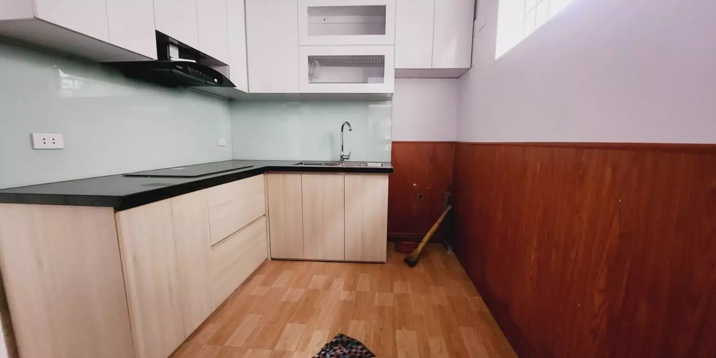 Bán nhà tập thể Khương Trung giá 3.6tỷ, diện tích 90m2, tầng 2, mặt tiền 5m