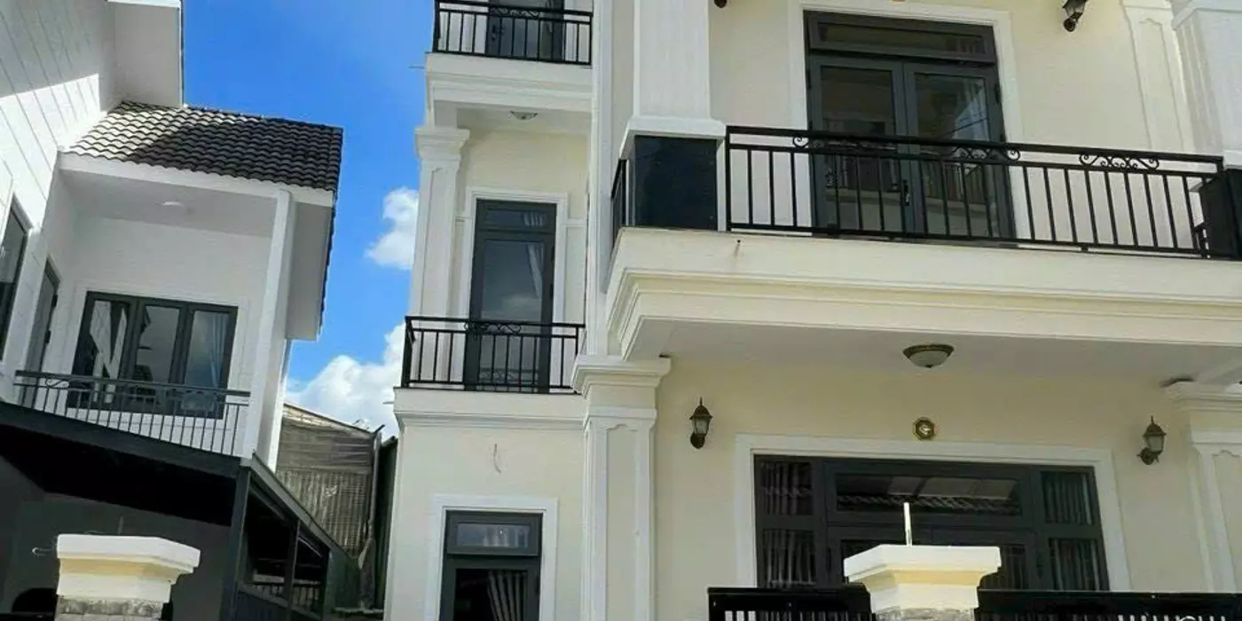 Chính chủ gửi bán căn Biệt Thự mới xây 100%