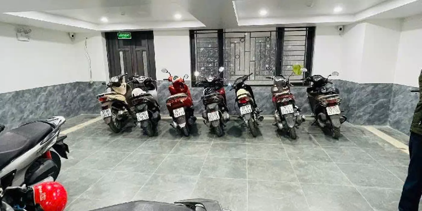 bán siêu phẩm nhà yên lạc 8 tầng thang máy long lanh phân lô ô tô tránh dừng đỗ hai bà trưng