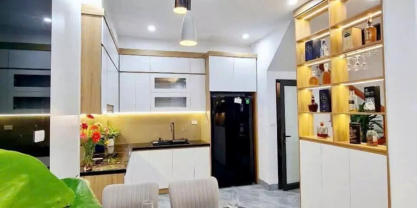 SIÊU PHẨM - LÔ GÓC OTO QUAY ĐẦU-NHÀ MỚI , HÀNG HÓT PHẠM VĂN ĐỒNG 35M, 5 TẦNG, 8 TỶ 2