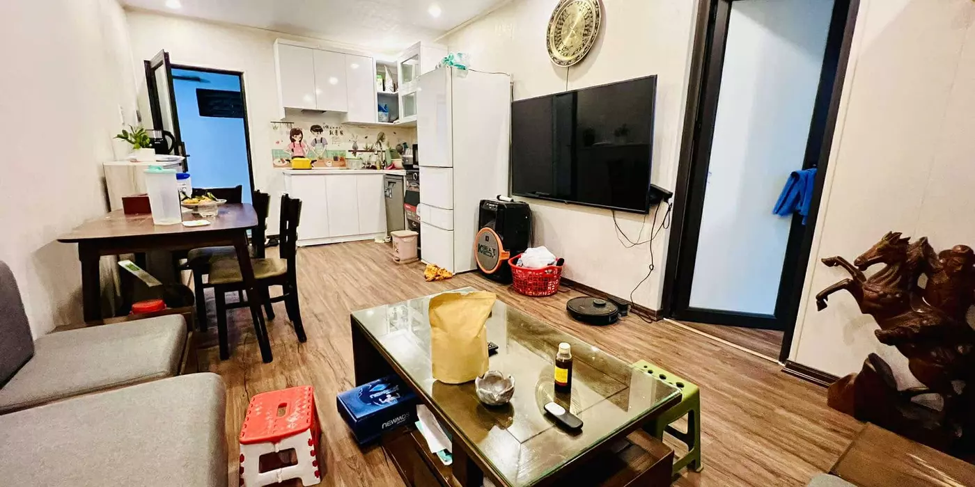 Bán căn hộ tập thể phố Nguyễn Trãi, T.Xuân, 95m2. Full nt. Nhỉnh 3 tỷ