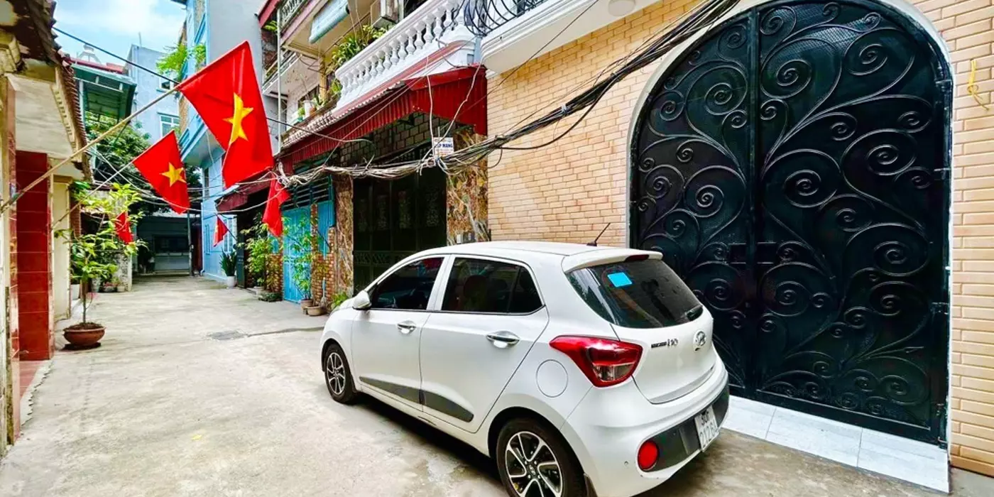 Bán nhà ở tết Nguyễn Văn Cừ, Bồ Đề, Long Biên. Vị trí đẹp, nhà mới, full nội thất. 60m2*4T, 9.2 tỷ