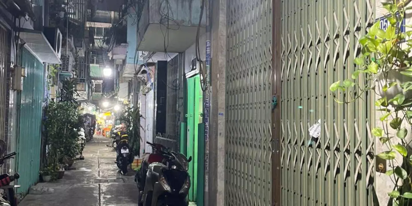 Chỉ có 5t850 đã sở hữu ngay 1 căn nhà 30m2 cực hot ngay chợ ẩm thực hồ thị kỷ Q10 - 4 tầng - 3 PN