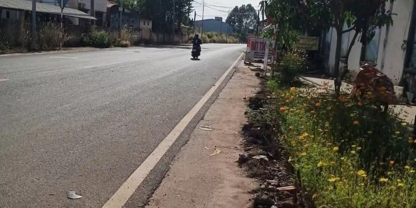 Cần ra gấp mặt nhựa Bình Dương 10x40x100m có bán 5m chỉ 7xxtr
