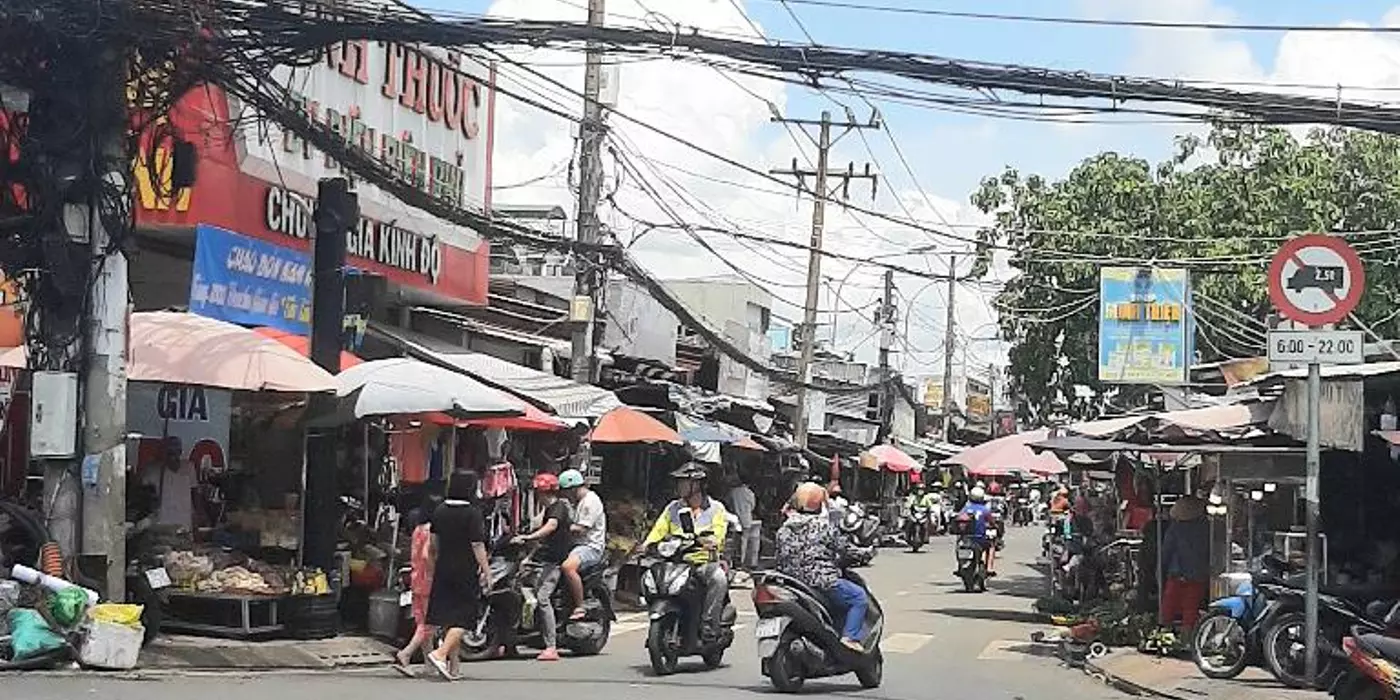Mặt tiền ngay Lê Bôi 4x21 sổ riêng 3 tầng chỉ 11 tỷ 4