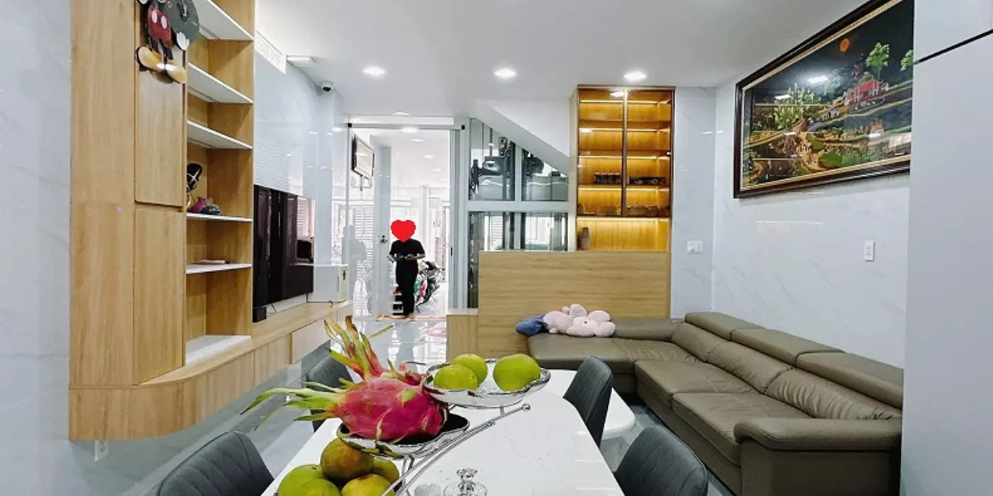 Bán nhà mặt tiền Nguyễn Biểu, P1, Q5, 92m2, 4 tầng, giá cực rẻ, chỉ nhỉnh 17 tỷ