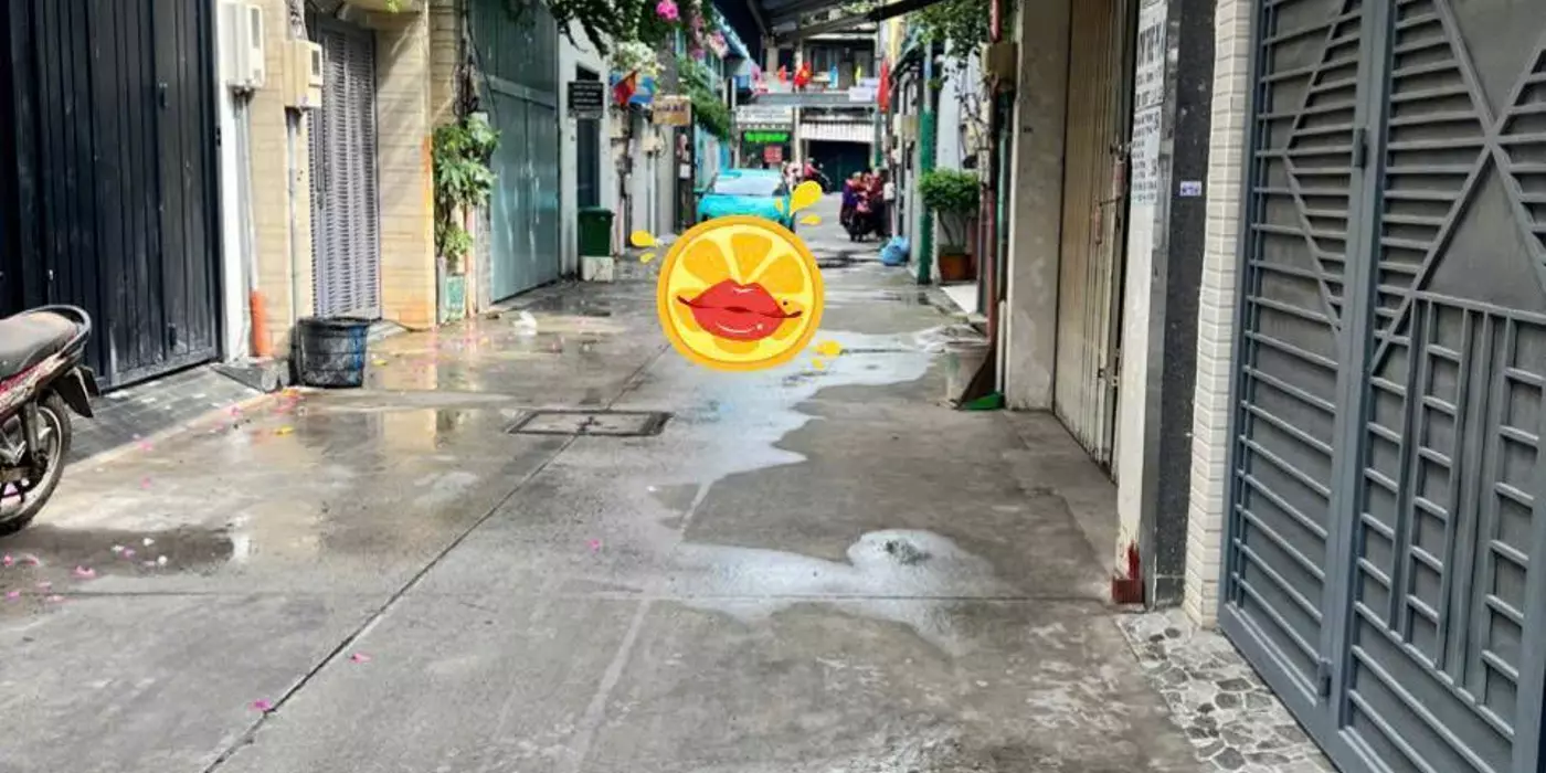 Q5 NGUYỄN TRÃI VỊ TRÍ CỰC ĐẸP TRUNG TÂM HẺM 8M THÔNG TỨ TUNG Ô TÔ RA VÀO QUAY ĐẦU THOẢI MÁI GẦN