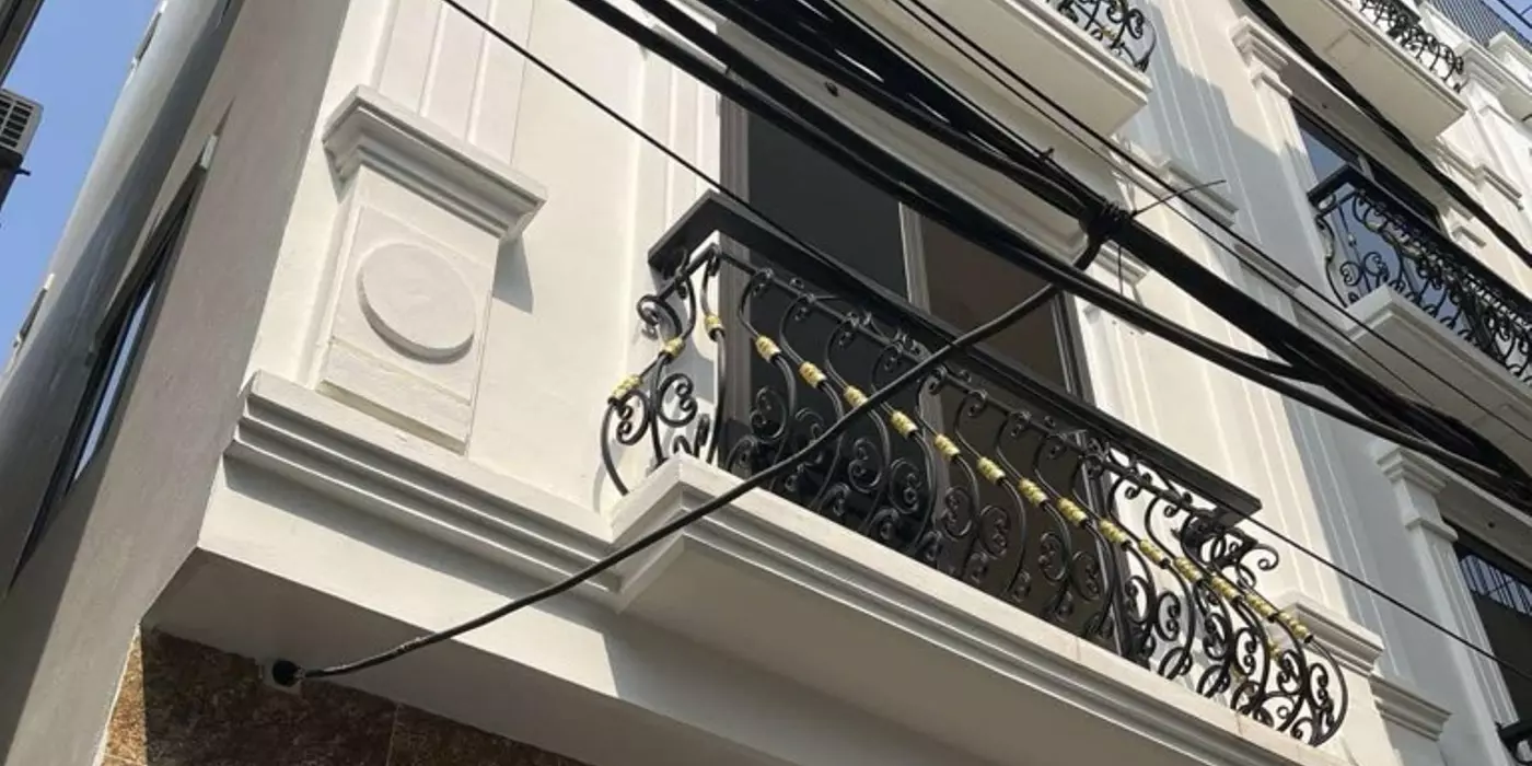 BÁN NHÀ PHỐ NGÔ QUYỀN, Ô TÔ, 2 THOÁNG, 30m, 7.9 tỷ