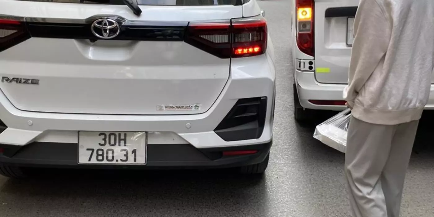 Bán nhà Vũ Trọng Phung, Thanh Xuân 40m2 5 tầng kinh doanh, oto đỗ cửa 8m ra phố 7,8 tỷ