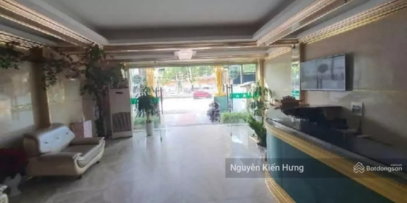 Cực hiếm - Nhà phố kinh doanh - Đường Hoàng Quốc Việt 205m2 62 tỷ