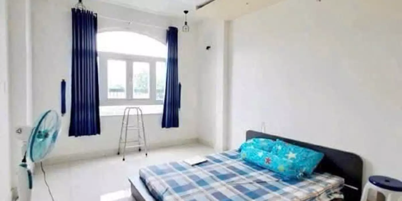 CỰC HIẾM! Nhà phố 3 tầng HXH Quận 7, Phạm Hữu Lầu giá chỉ 6 Tỷ