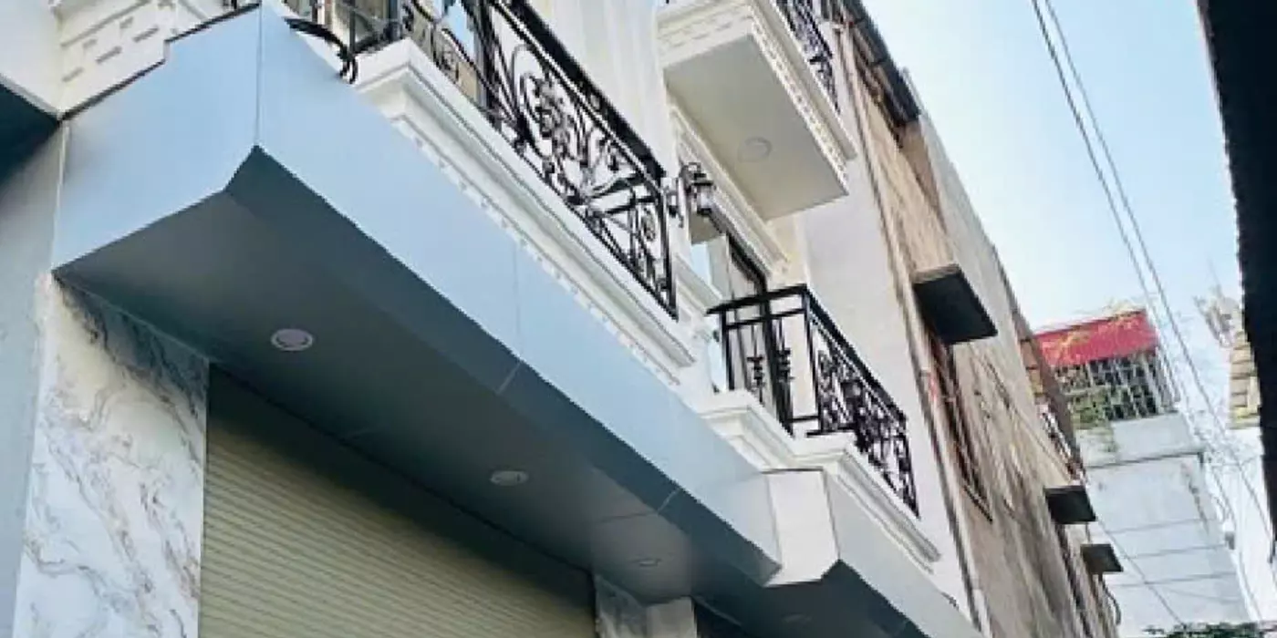 BÁN NHÀ MẶT NGÕ NAM DƯ - NGÕ OTO 4 CHỖ VÀO NHÀ - NHÀ MỚI - LÔ GÓC - NGÕ THÔNG - FULL TIỆN ÍCH