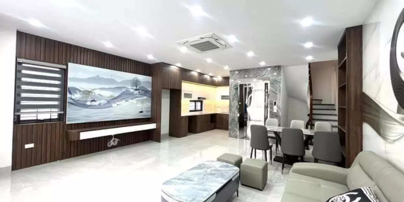 CHÍNH CHỦ CẦN TIỀN  - MUỐN BÁN GÁP - NHÀ NGỌC THUỴ - LONG BIÊN 
35M x 5 TẦNG - GIÁ NHỈNH 6 TỶ
VỊ