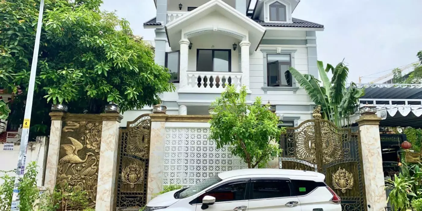 Cho thuê BT đẹp Hầm 3 tầng AP, Q2/ Beautiful Villa for rent An Phu, D2