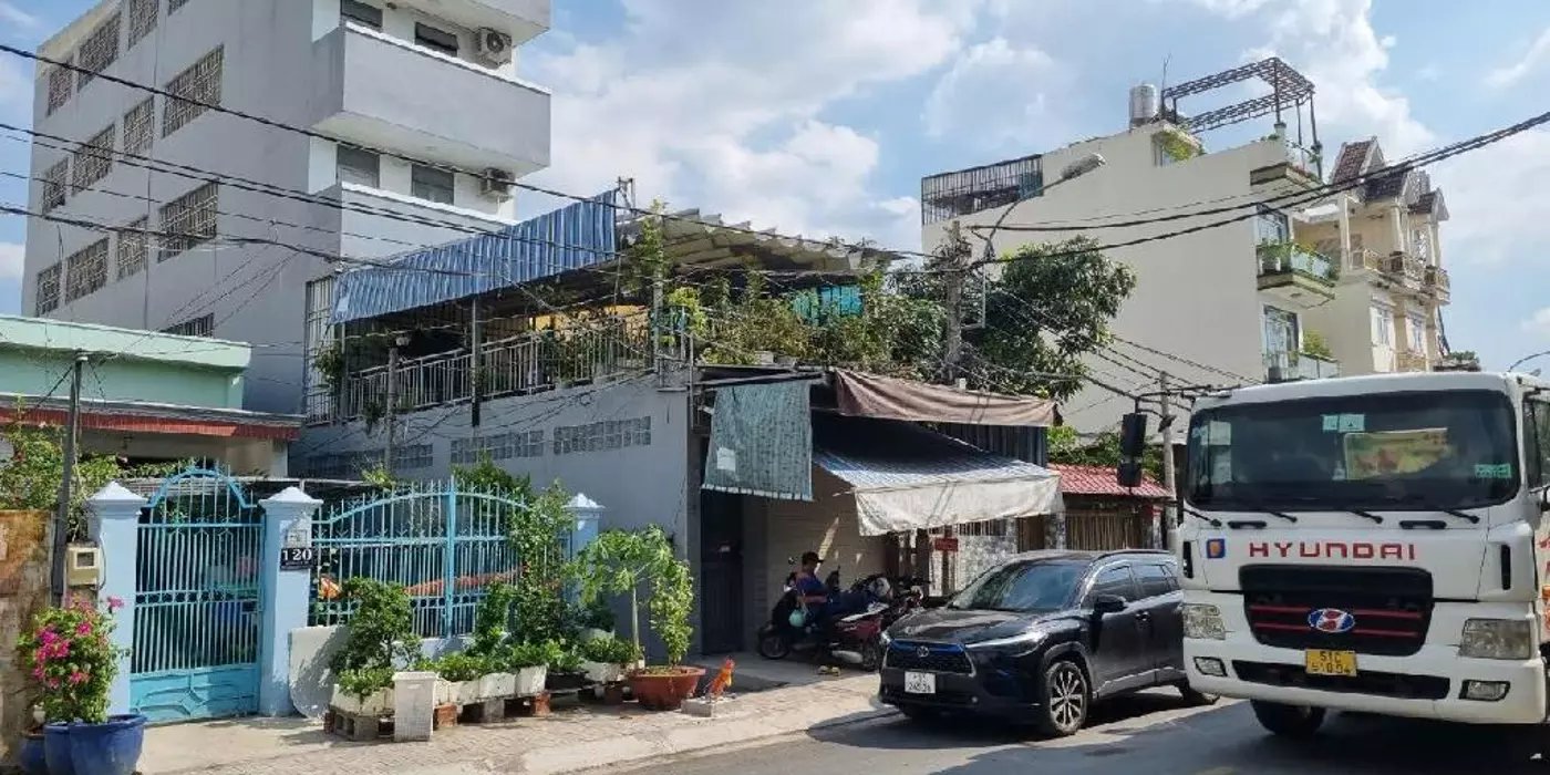 Căn hộ dịch vụ 5 tầng 128m2 mặt tiền Dương Cát Lợi cách 100m ra huỳnh Tấn Phát Thị Trấn Nhà Bè,