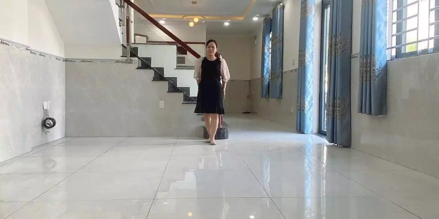 (Hot quá hot)
Chỉ 5 tỷ xx, mặt tiền kinh doanh nhà lầu 3 tầng 85m2 tại Nguyễn Thị Khắp, Tân Đông