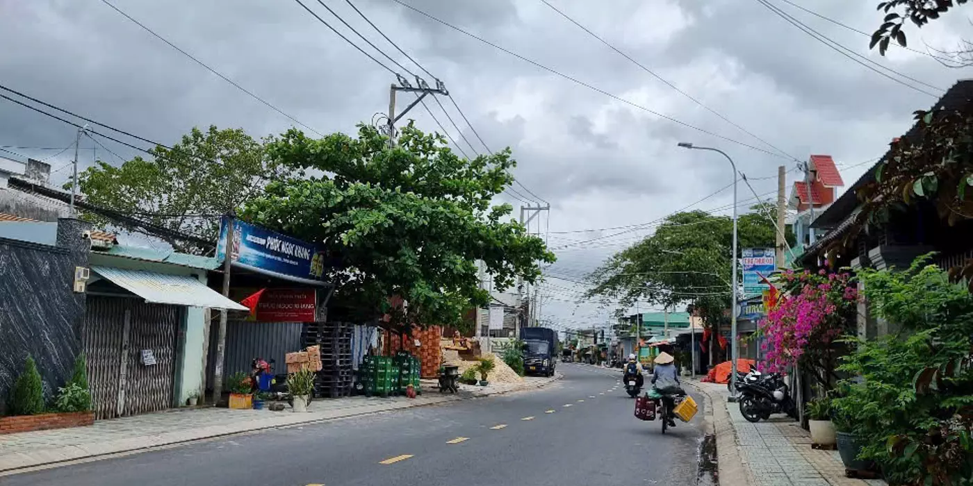 Bán nhà mặt tiền 8,2x40m giá 11 tỷ Đường Nguyễn Thị Thảnh