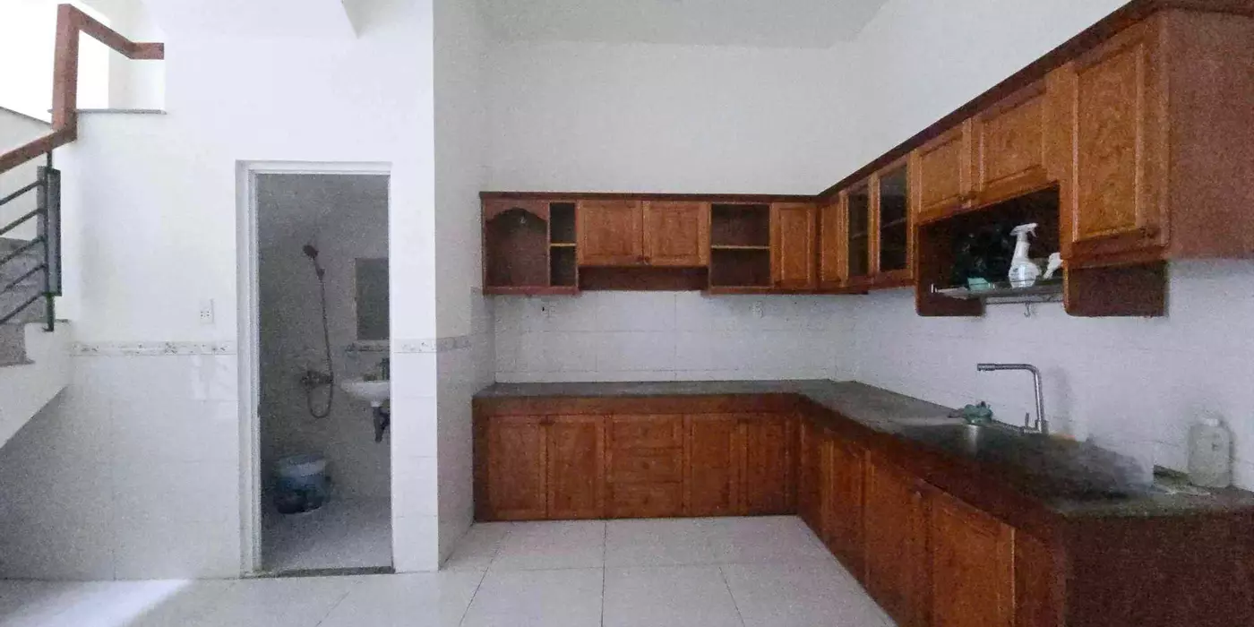 Nhà 3 tầng đường Đình Phong Phú - 55m2 - chỉ nhỉnh 5 tỷ cách Vincom Thủ Đức 500m