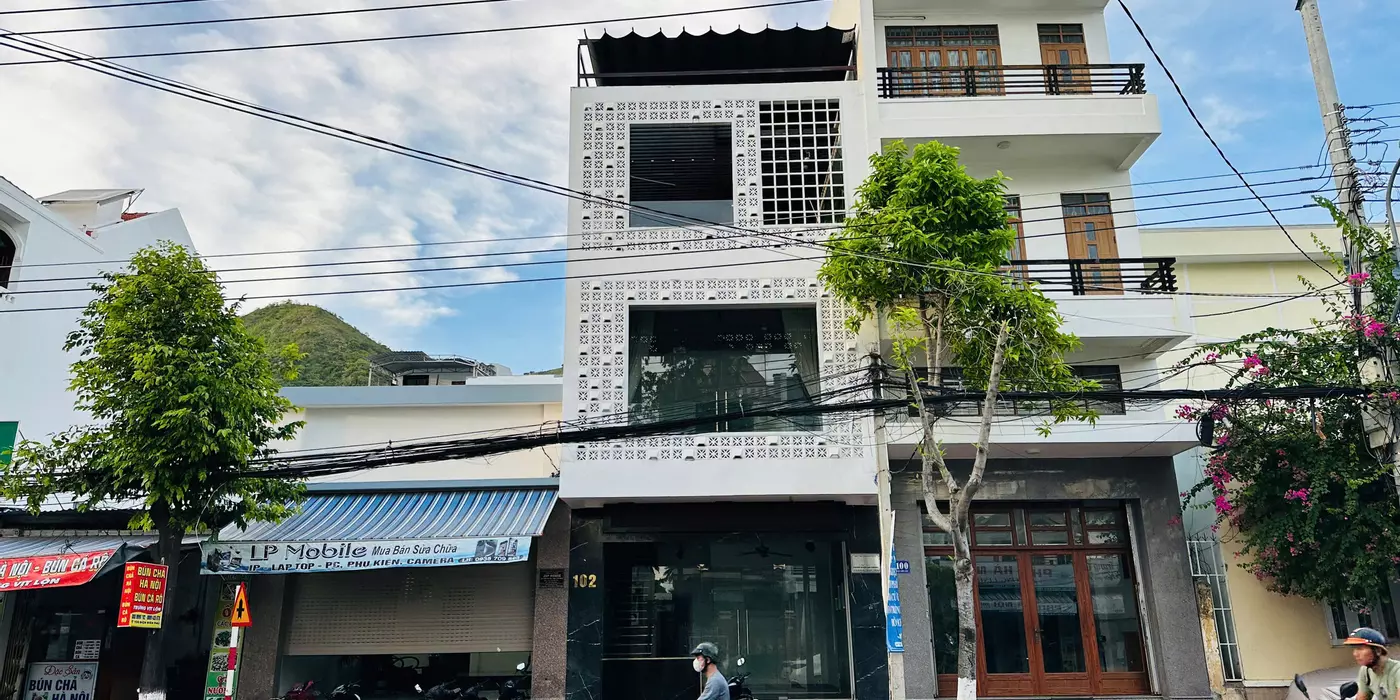 Cho Thuê Nhà 3 Tầng Kinh Doanh Đường Điện Biên Phủ - Vĩnh Hoà - Nha Trang .