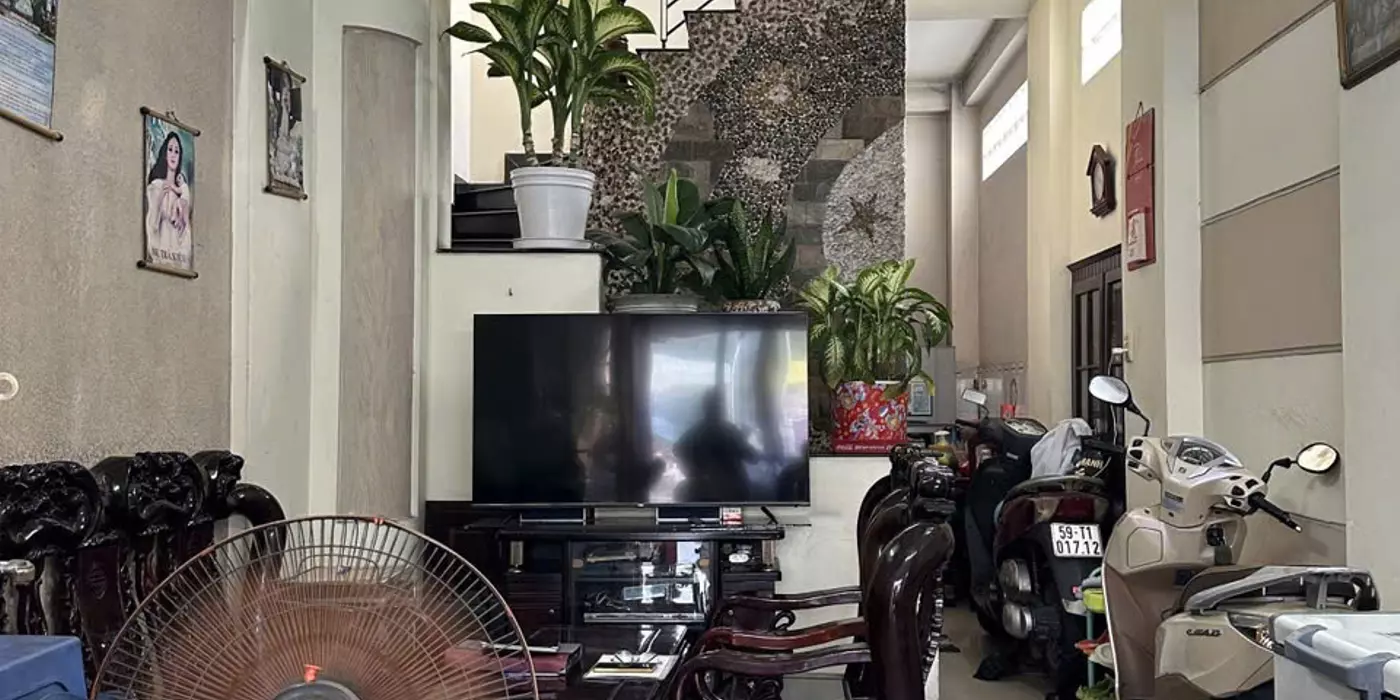 Bán nhà Mặt tiền Hoàng Văn Thụ - Phan Đăng Lưu, 4x12m, 4 Tầng , 4 PN, giảm 15 tỷ.