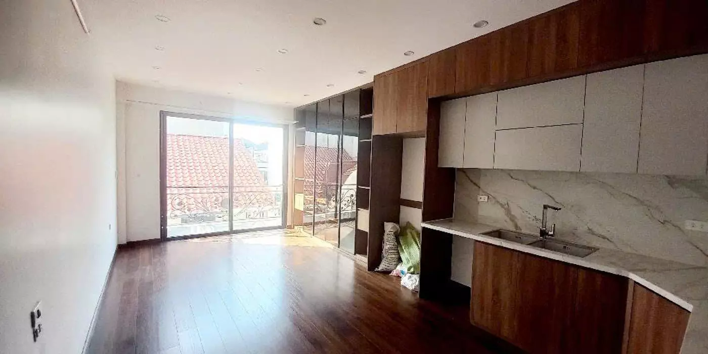 NHÀ PHÂN LÔ ÔTÔ CẦU GIẤY   6 TẦNG THANG MÁY MỚI TINH DT 46M2 nhỉnh 14 Tỷ