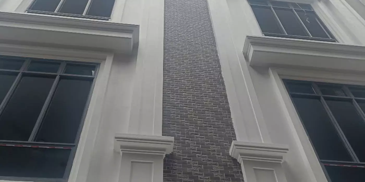 Giảm sốc 4 tỷ- CCMN Trịnh Văn Bô 102m2- 7T- TM, vỉa hè ôtô tránh, 22 tỷ TL