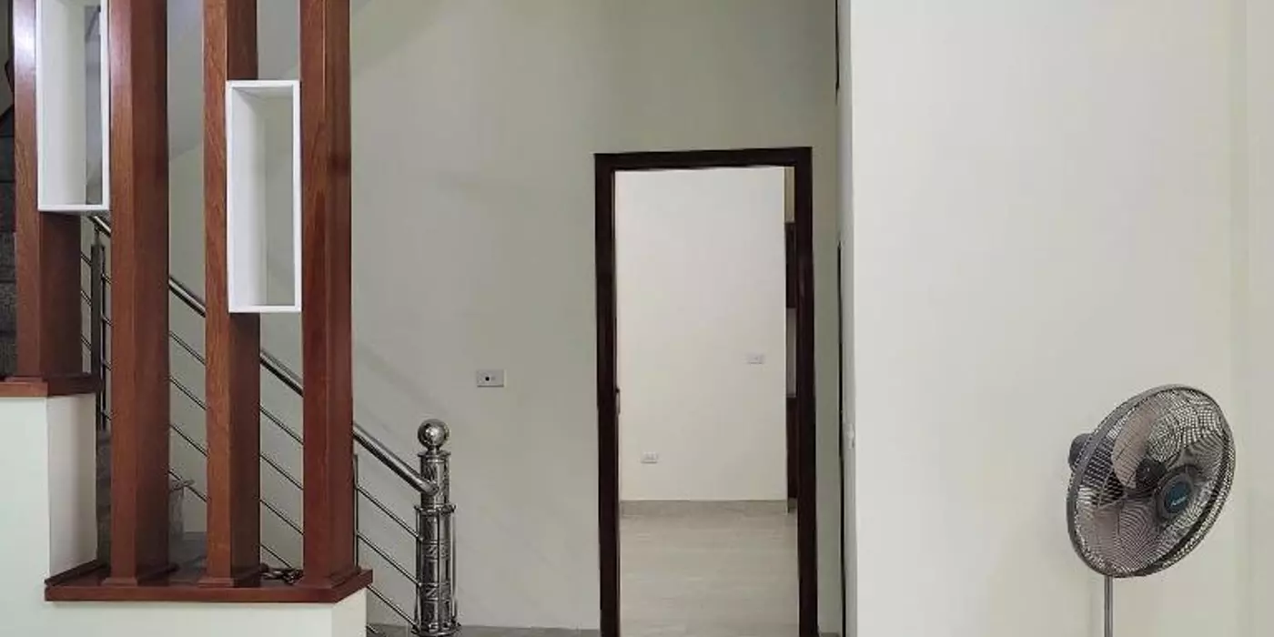 bán nhà trường chinh 6 tầng dân xây lô góc ô tô đỗ cửa 9PKK thanh xuân