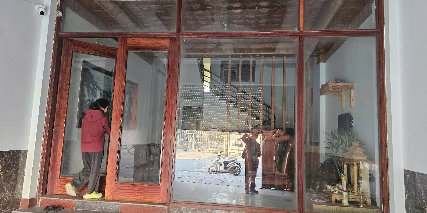 Bán nhà Liên Bảo, Vĩnh Yên, 11 tỷ, 135 m2, 5,5m mặt tiền, 10 pòng ngủ, hàng hiếm giá tốt