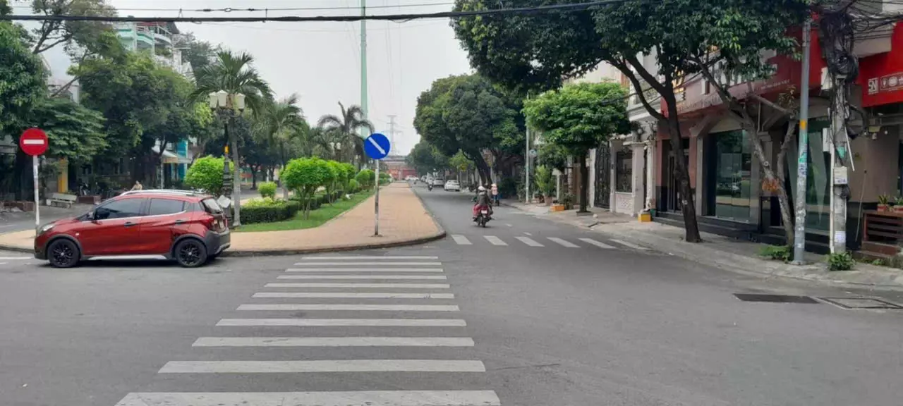 Bán Nhà Mặt tiền Nguyễn Thế Truyện - ngay Diệp Minh Châu, 4x18m, 4T - 5PN, 13.8 tỷ.