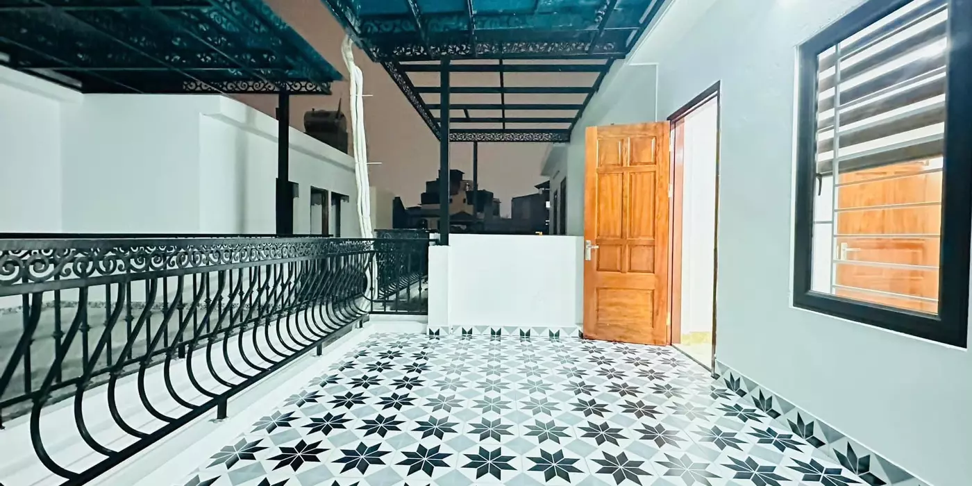 8,5 tỷ 5 tầng mới đẹp ngõ 35 Phan Kế Bính mặt tiền 5m