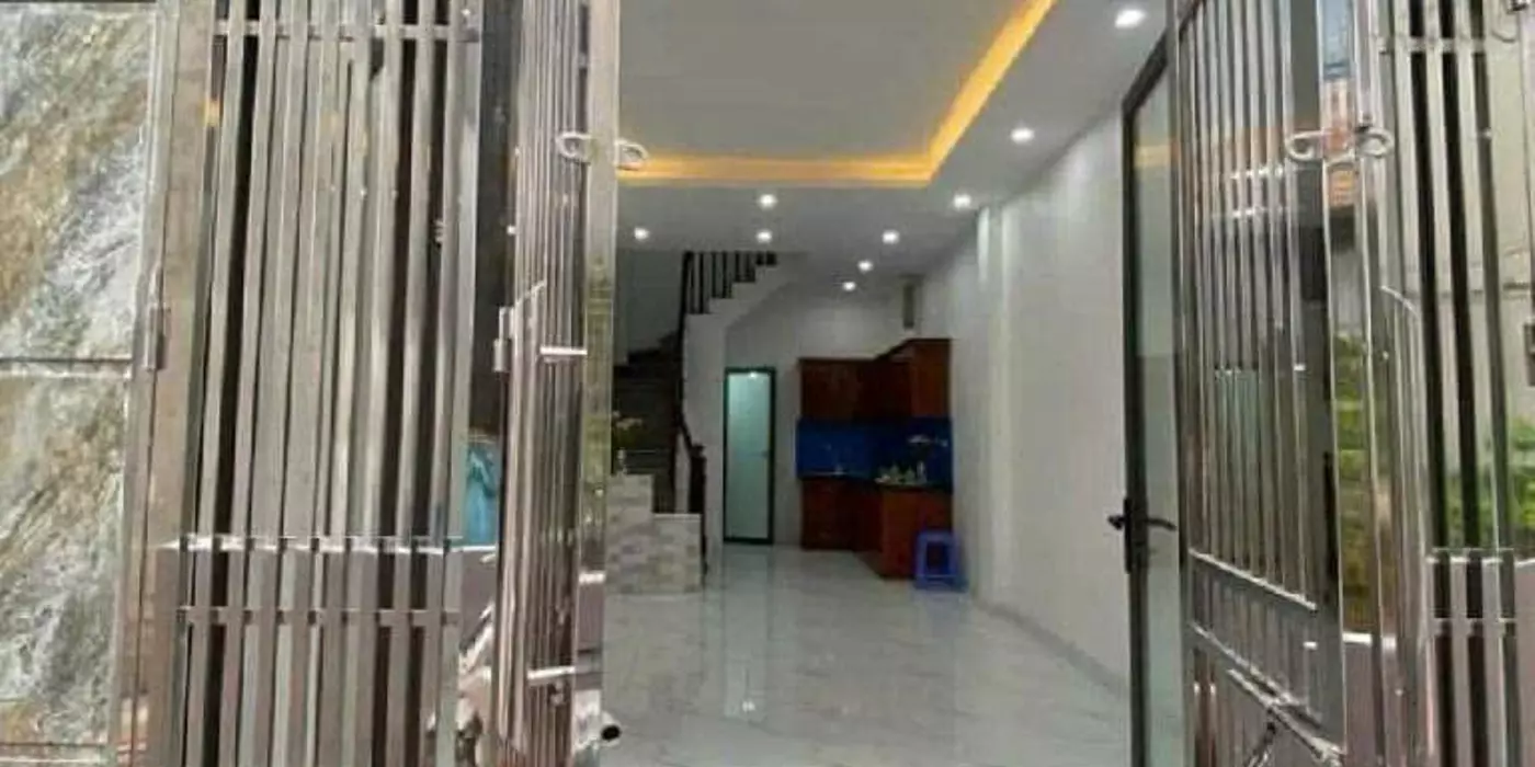 Bán nhà 30m2 5 tầng gần Vinhomes Smart City, Bảo tàng Quân Sự