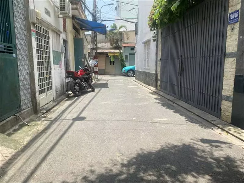 Bán nhanh trong năm, 14 tỷ, nhà HXH Hoàng Hoa Thám, Tân  Bình,95 m2 4 tầng
