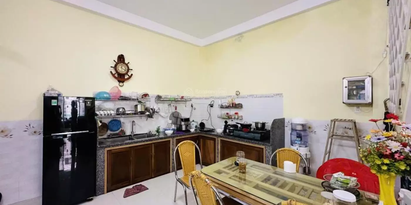 Bán Nhà 2 Tầng Hẻm Đường Lạc Long Quân, Phường Phước Tân, TP Nha Trang - Giá 3,2 Tỷ