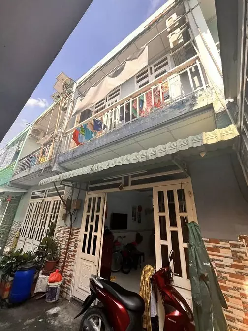 Bán nhà đẹp shc 1 trệt 1 lầu mặt tiền lớn Xuân Thới Thượng 25