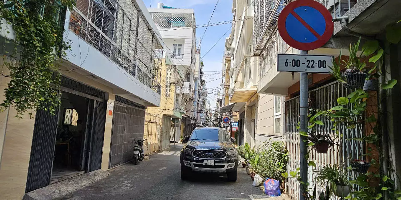 MẶT TIỀN ĐƯỜNG SỐ VĨNH HỘI QUẬN 4
-XE HƠI ĐỖ CỬA - 5 TẤM 
CHỈ 4 TỶ