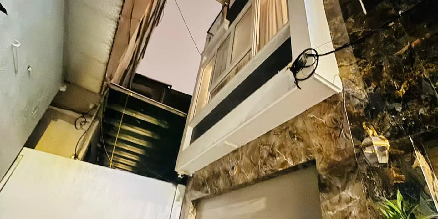 Mở rộng kinh doanh, gia đình e Tuấn Anh cần bán gấp nhà đẹp Việt Hưng, 4,8 tỷ