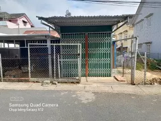 Bán đất xây dựng tặng nhà gỗ và quán nhỏ