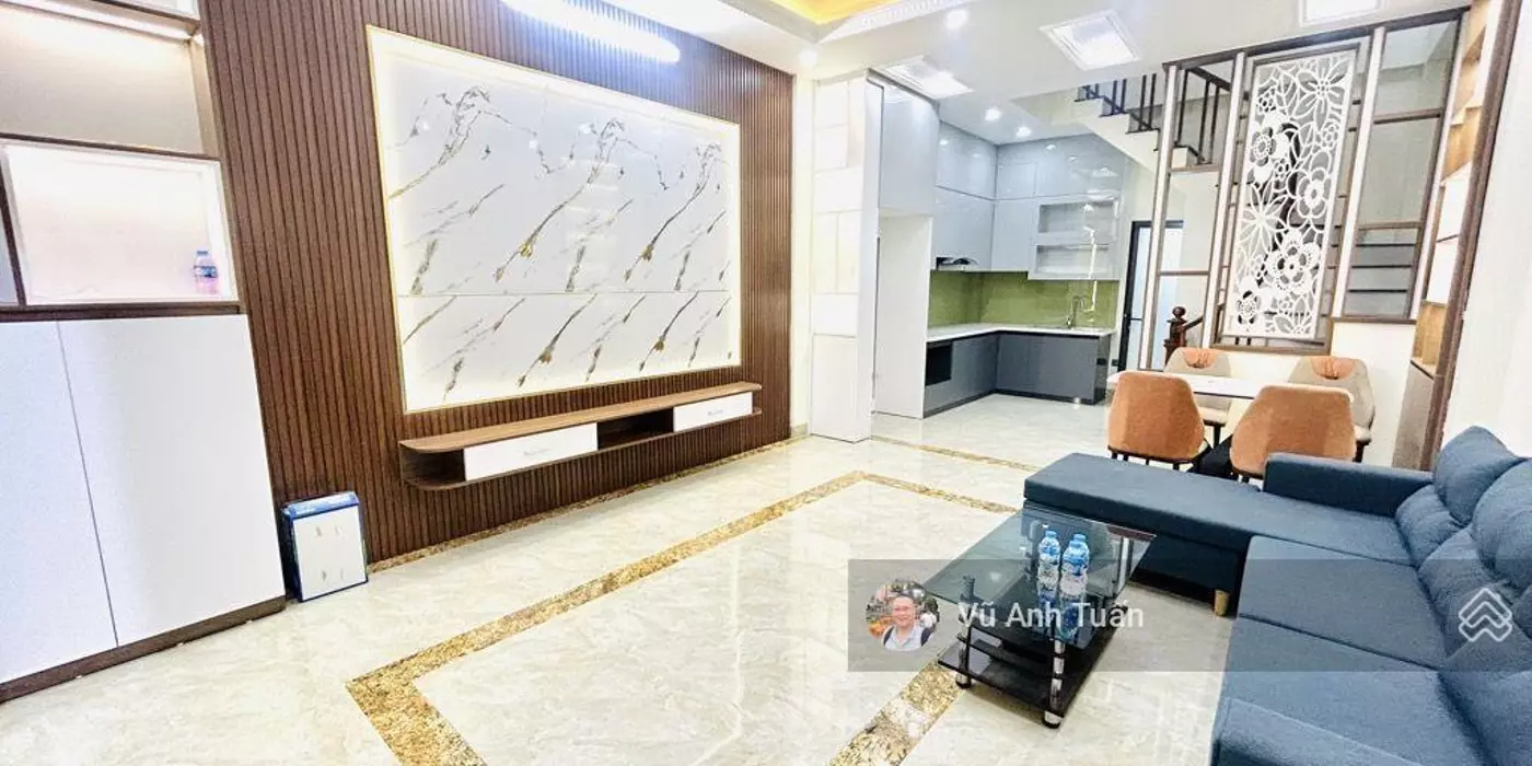 Bán nhà Ngõ 192 Tam Trinh, 40m2 , 2 Thoáng, Ngõ Nông, Gần Phố, Nội Thất Đẹp, 4 Ngủ, 5.45 tỷ